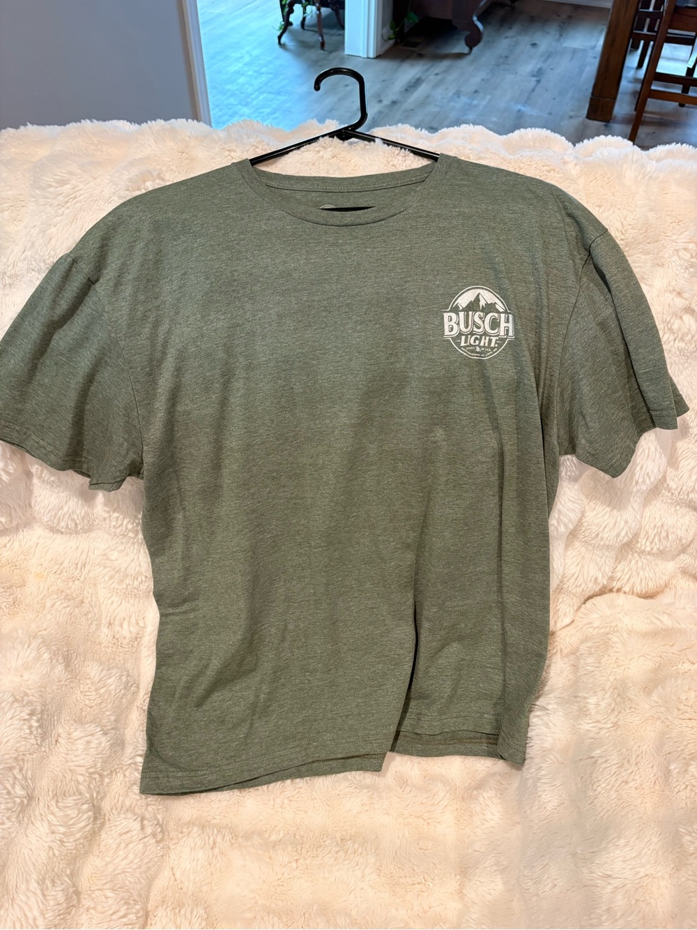 Men's Bush T-Shirt in Olive Green